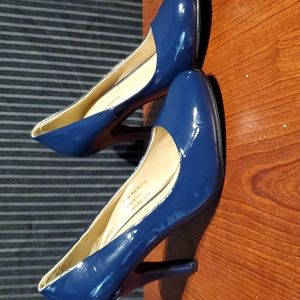 Boston Design studio size 6.5m blue heels